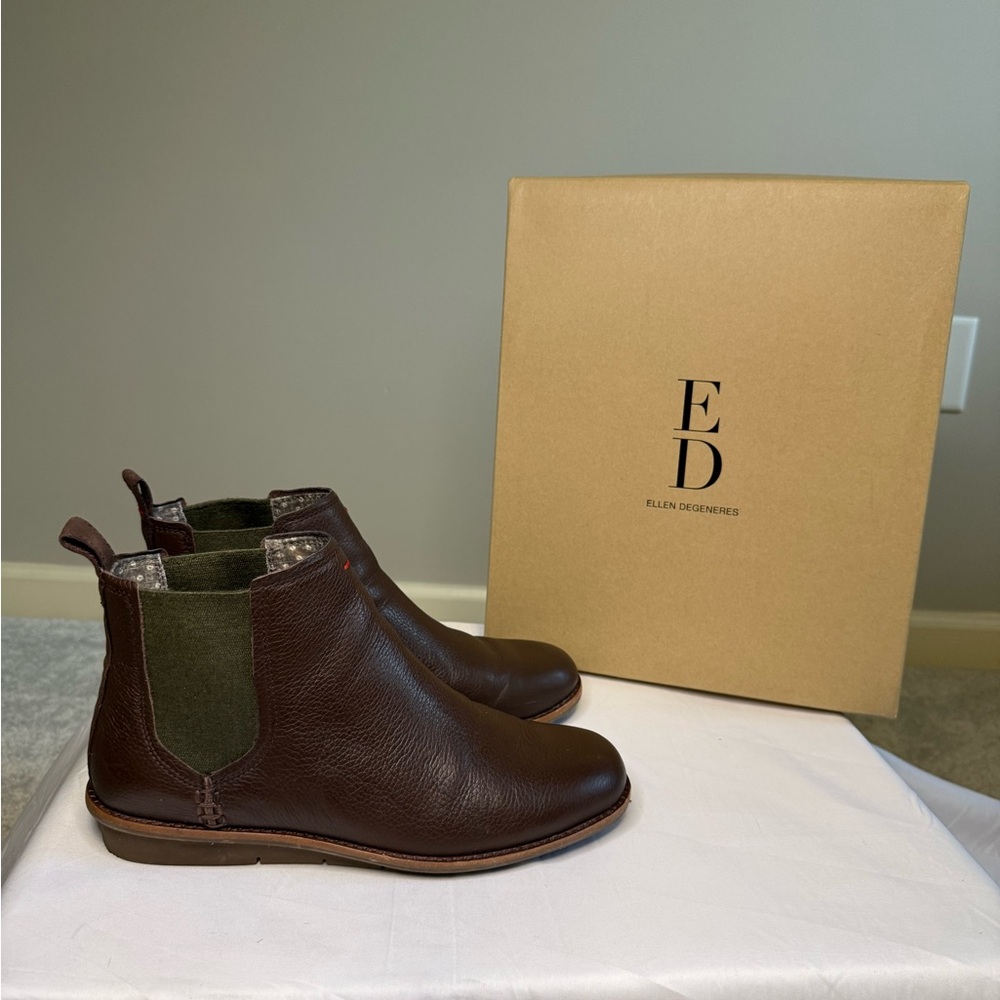 Ellen Degeneres Dark Brown Leather Boots with Green Accents
